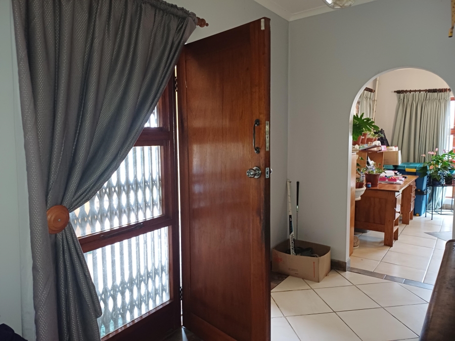 4 Bedroom Property for Sale in Hartenbos Central Western Cape